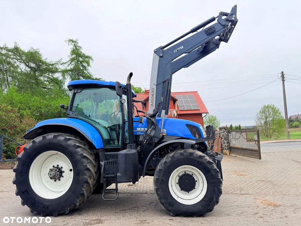New Holland T7.220 - 5