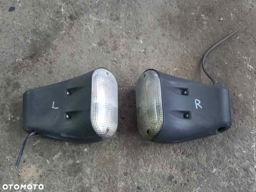 Lampa zespolona pozycja-kierunkowskaz Case MXU110 - 1
