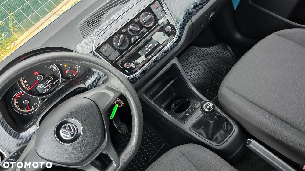 Volkswagen up! TSI (BlueMotion Technology) move - 27