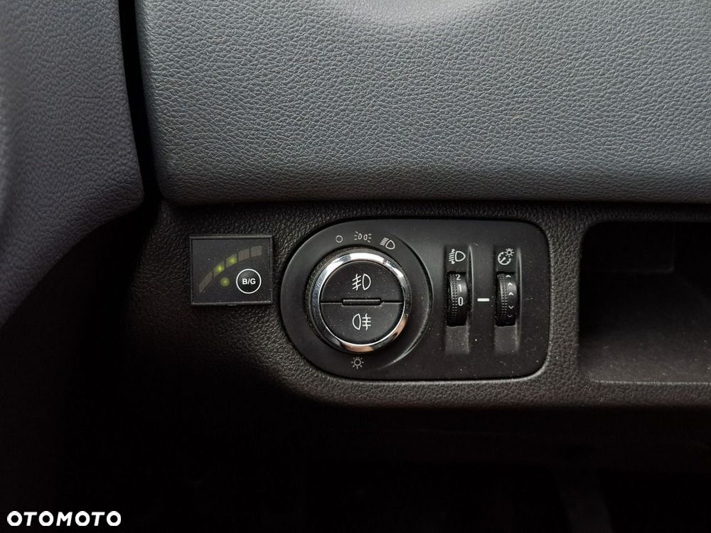 Opel Meriva - 17