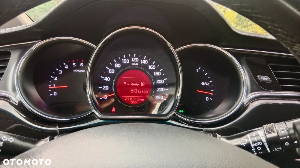 Kia Ceed - 28