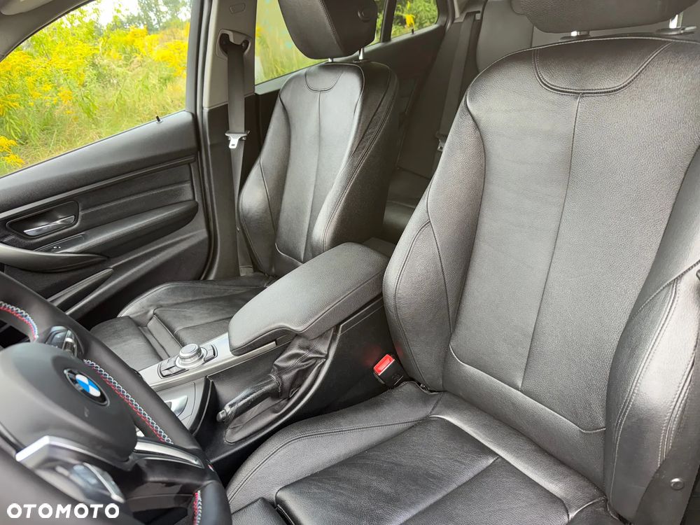 BMW Seria 3 318d M Sport - 18