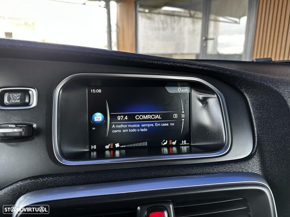 Volvo V40 2.0 D2 R-Design - 23