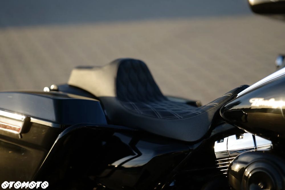 Harley-Davidson Touring Road King - 18