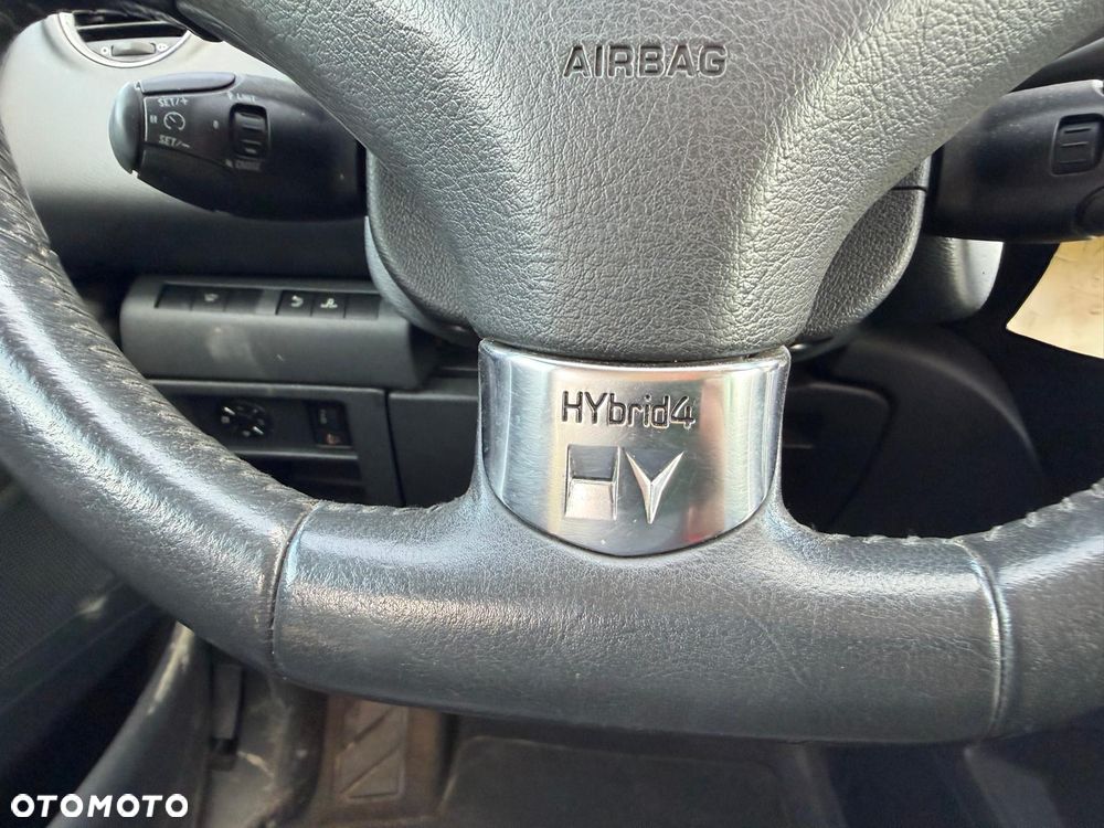 Peugeot 3008 Hybrid4 - 20