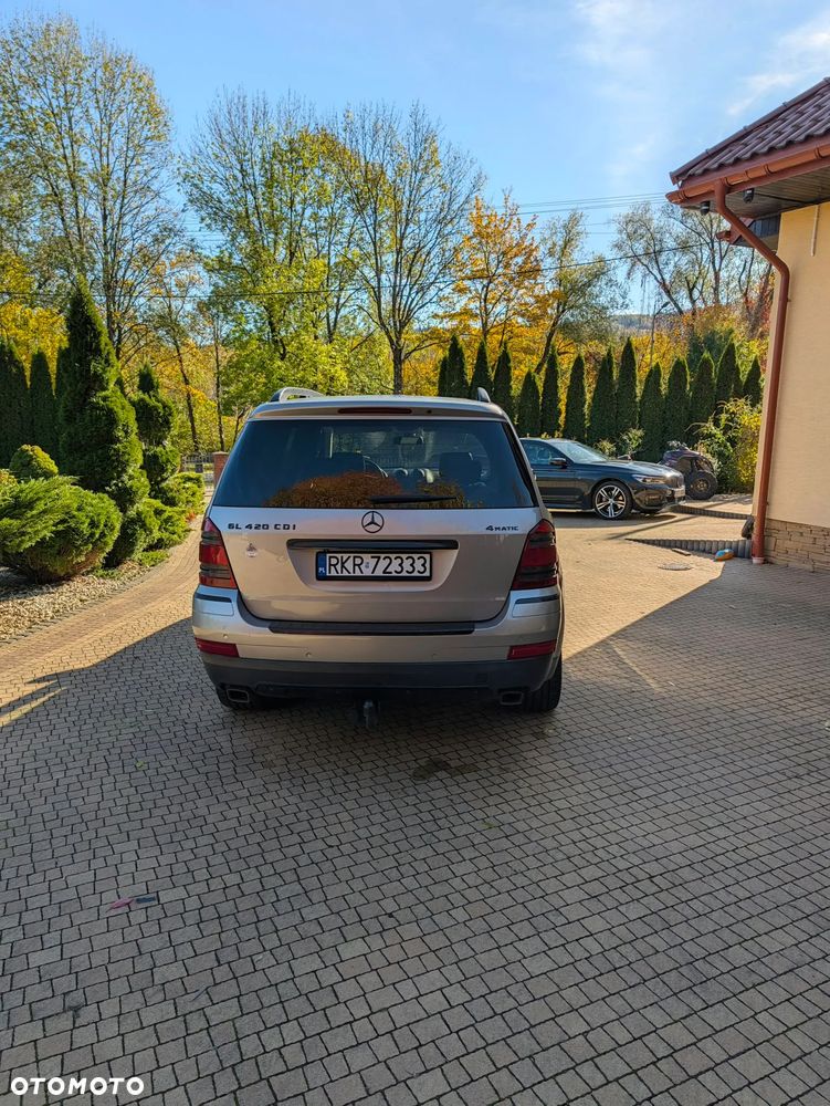 Mercedes-Benz GL - 8