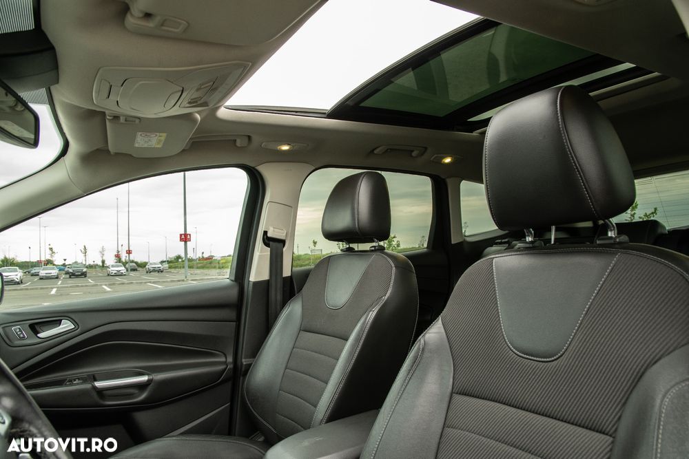 Ford Kuga 2.0 TDCi 4x4 Aut. Titanium - 16