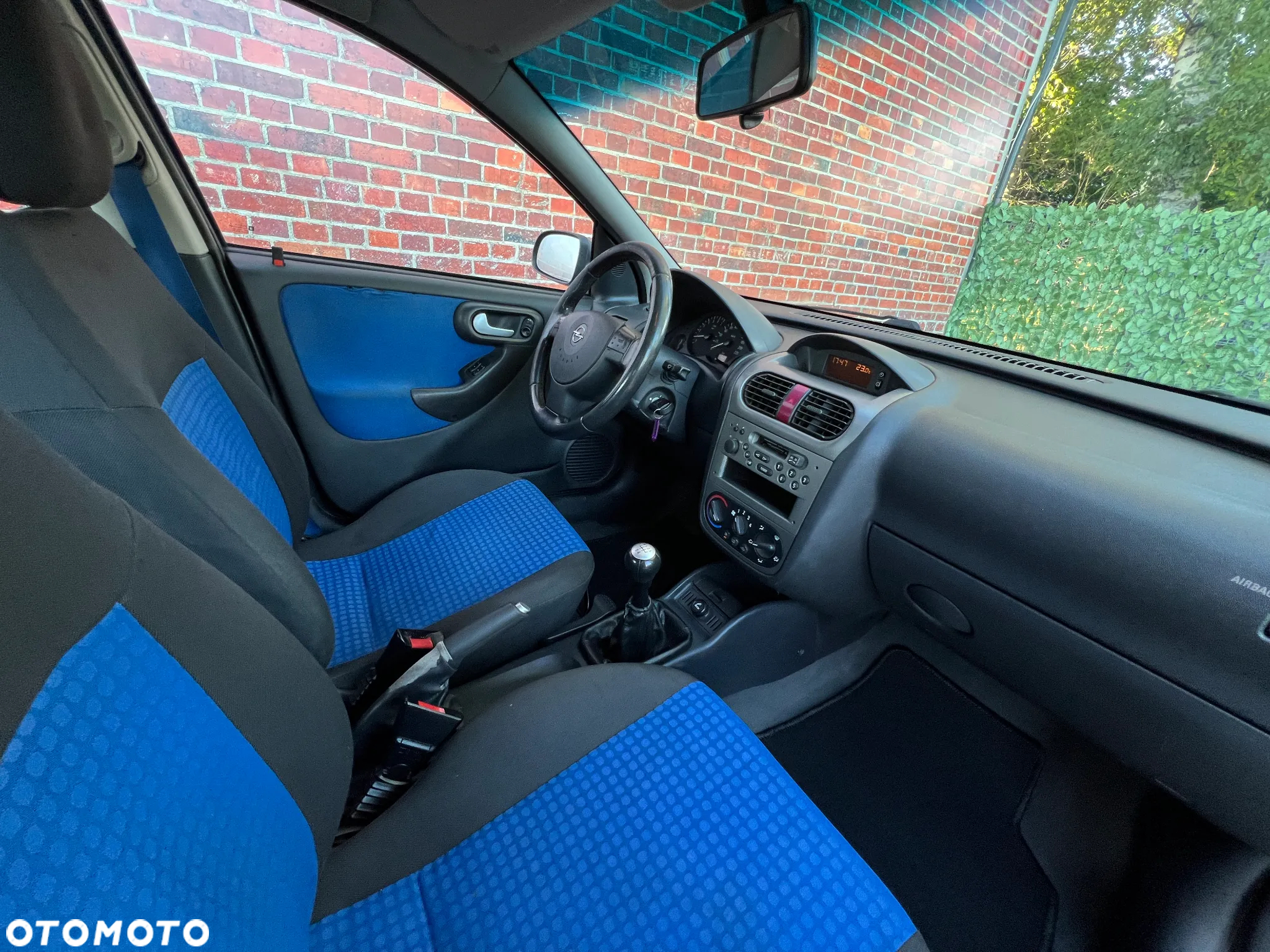 Opel Corsa - 8