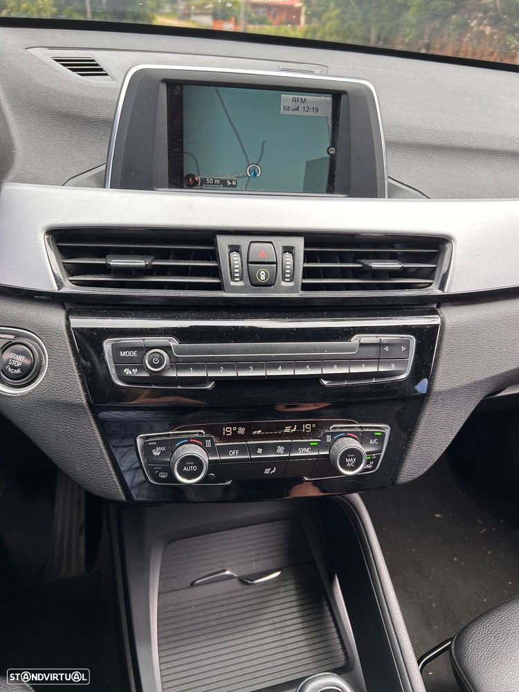 BMW X1 xDrive20d - 4