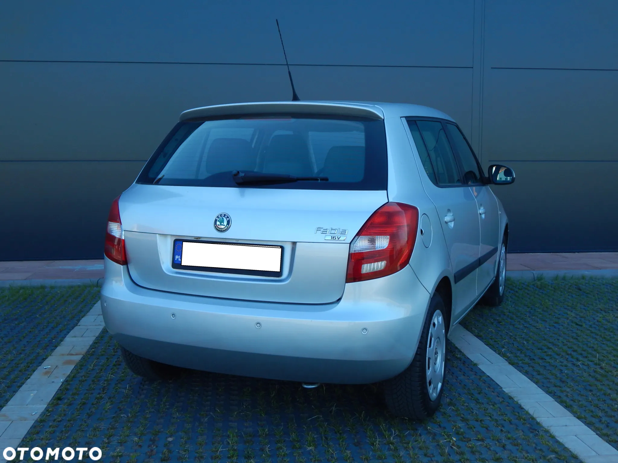 Skoda Fabia 1.4 16V Ambiente - 12