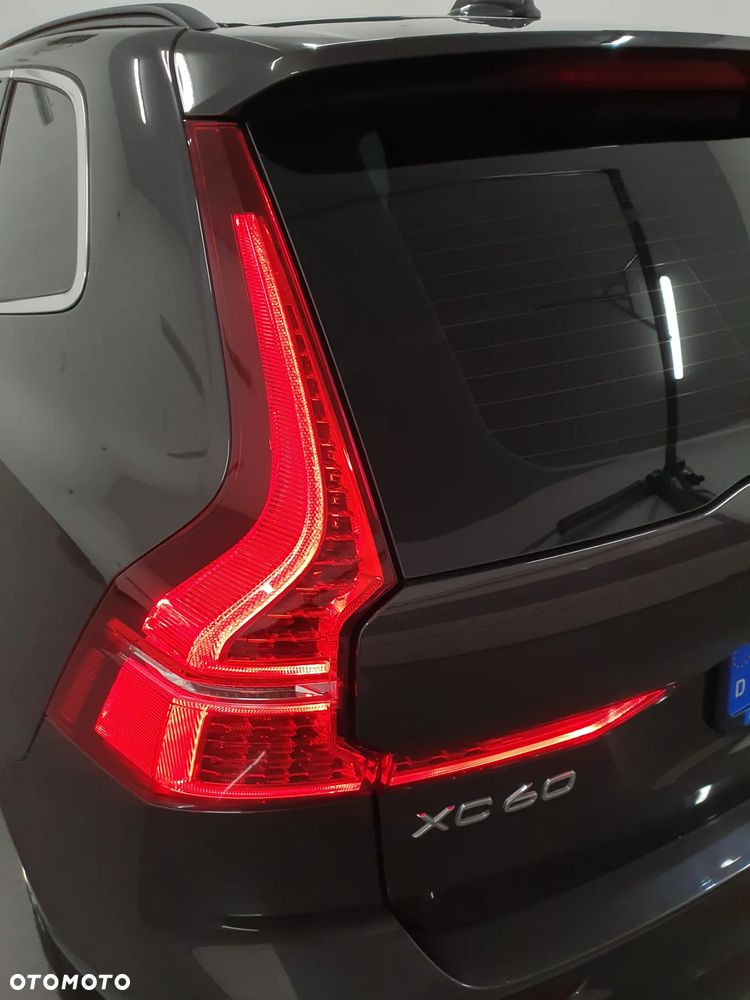 Volvo XC 60 B4 D AWD Geartronic Inscription - 36