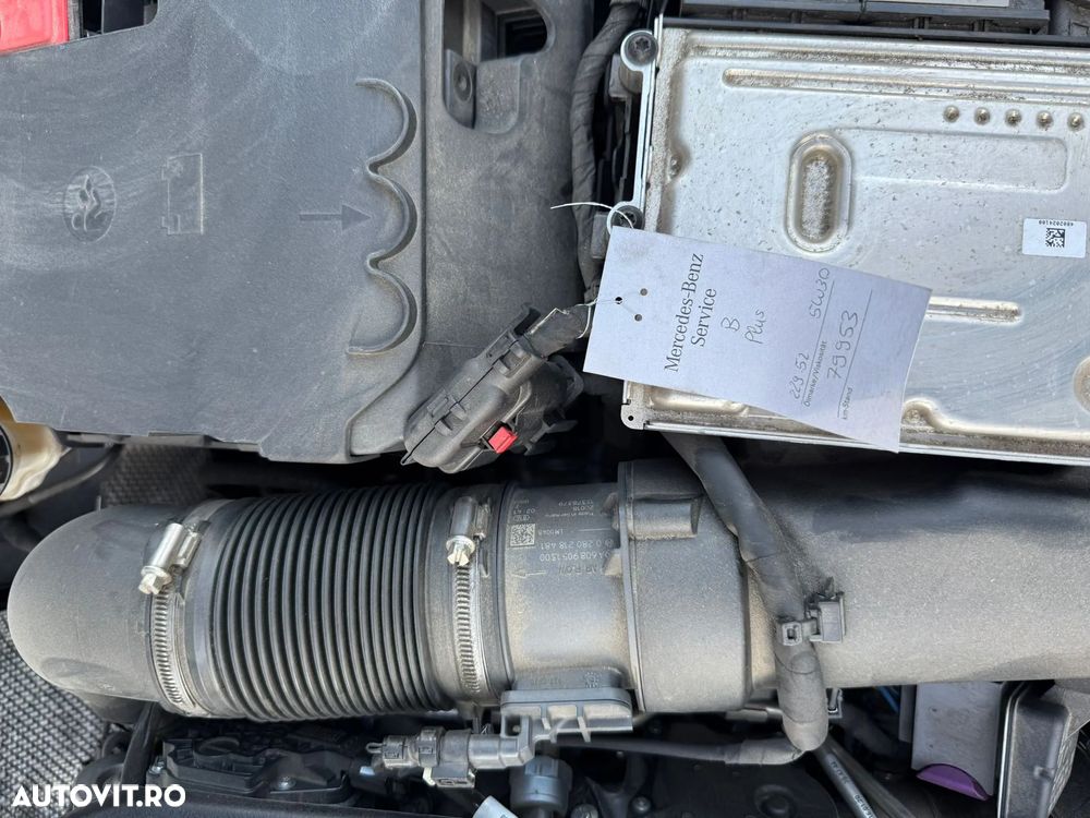 Mercedes-Benz A ver-180-d-7g--dct-amg-line - 29