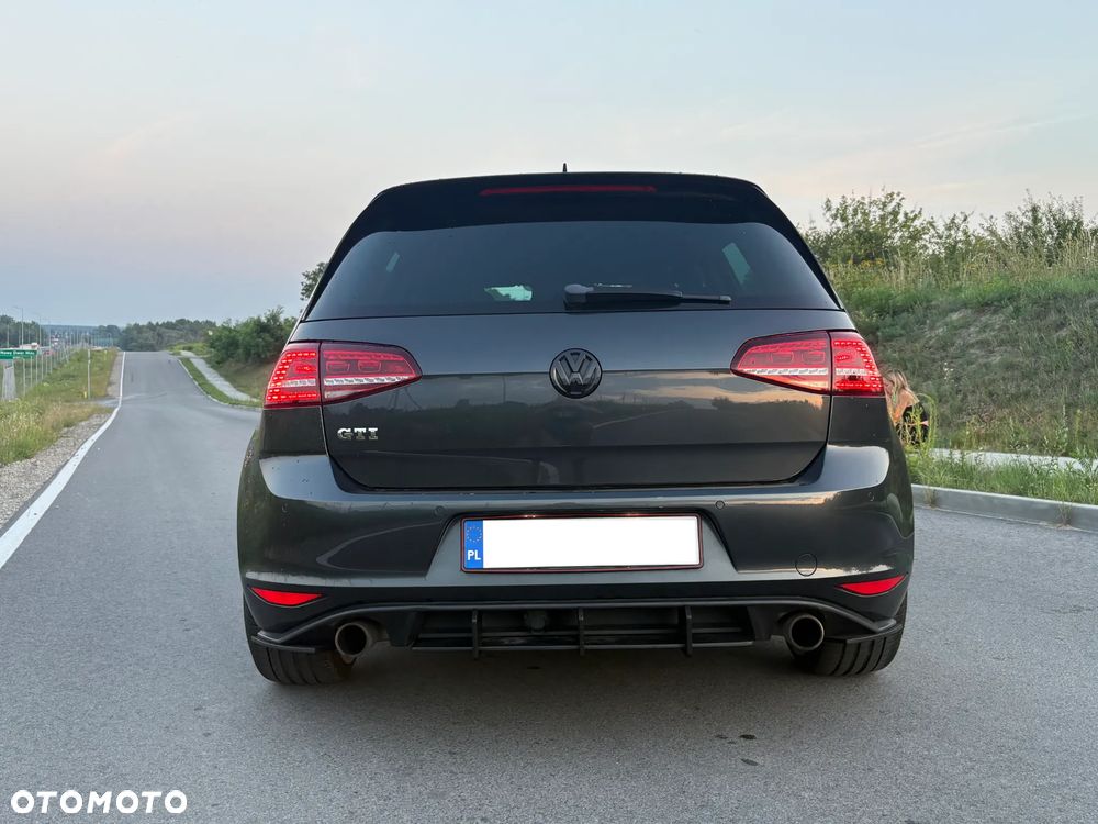 Volkswagen Golf 2.0 TSI BMT GTI - 27