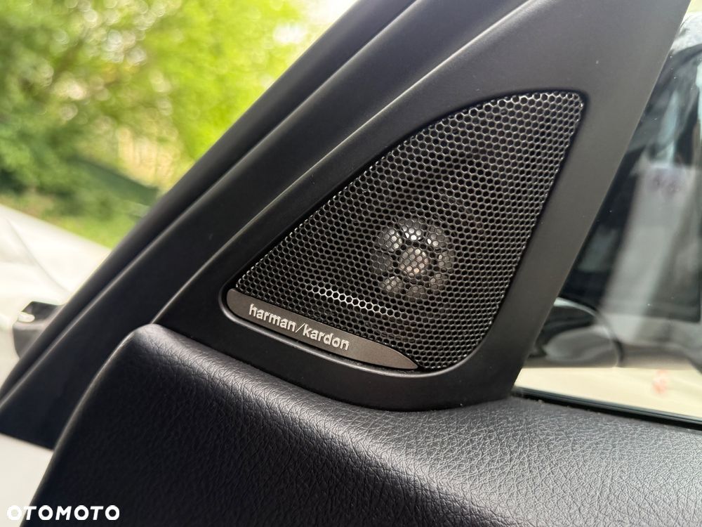 BMW Seria 3 328i xDrive - 18