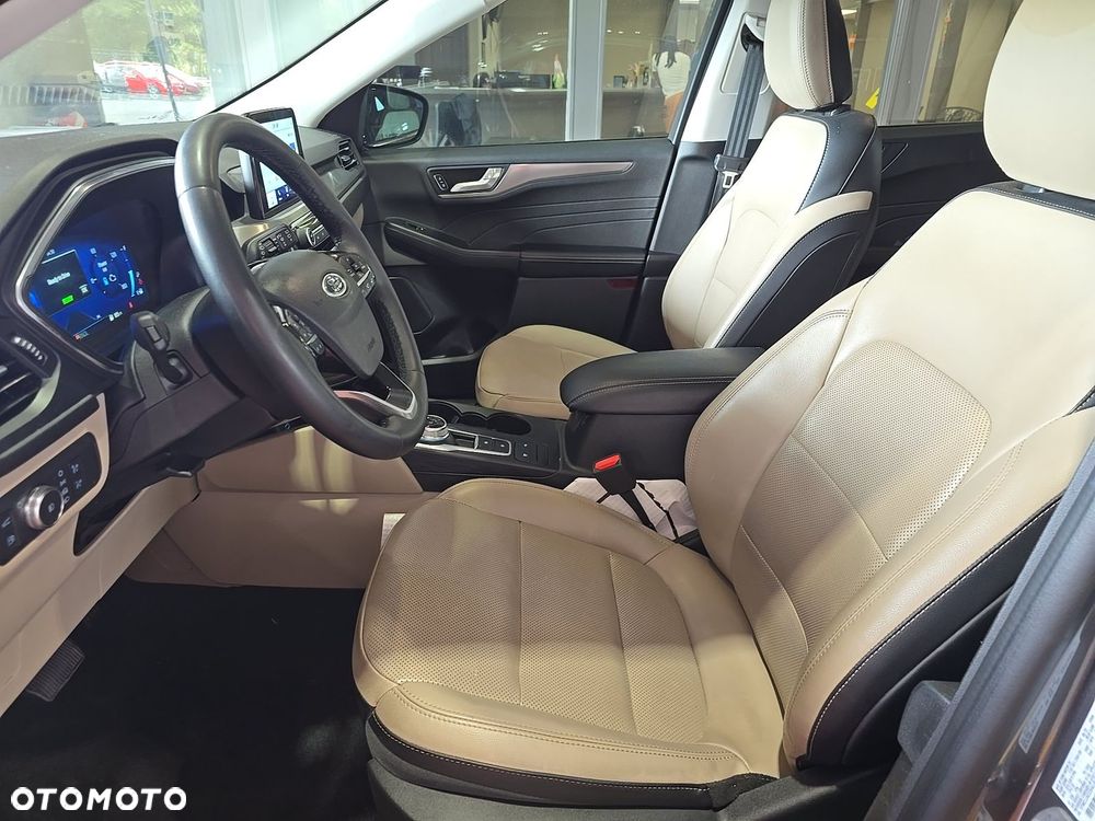 Ford Escape 2.0 EcoBoost AWD Titanium - 10