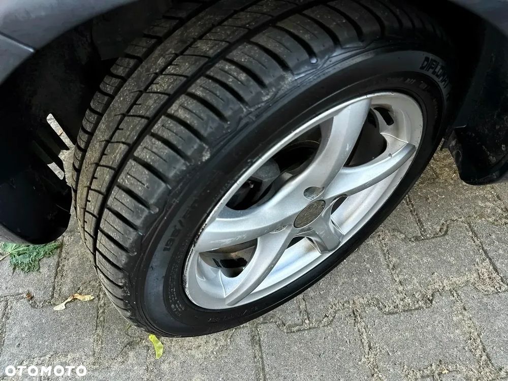 Ford Fiesta 1.6 TDCi DPF Gold X - 32