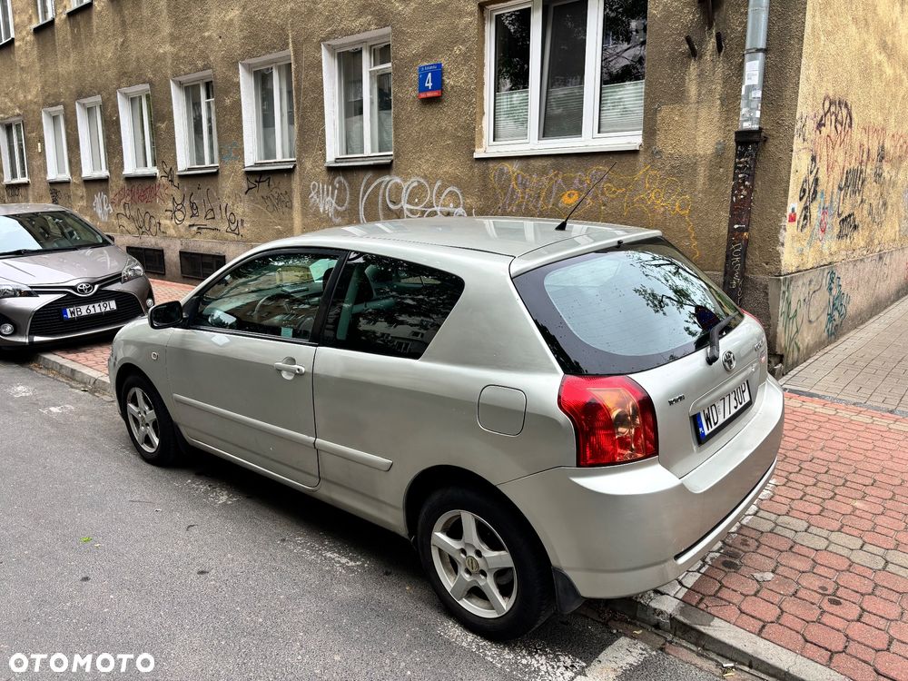 Toyota Corolla 1.4 VVT-i Base - 4