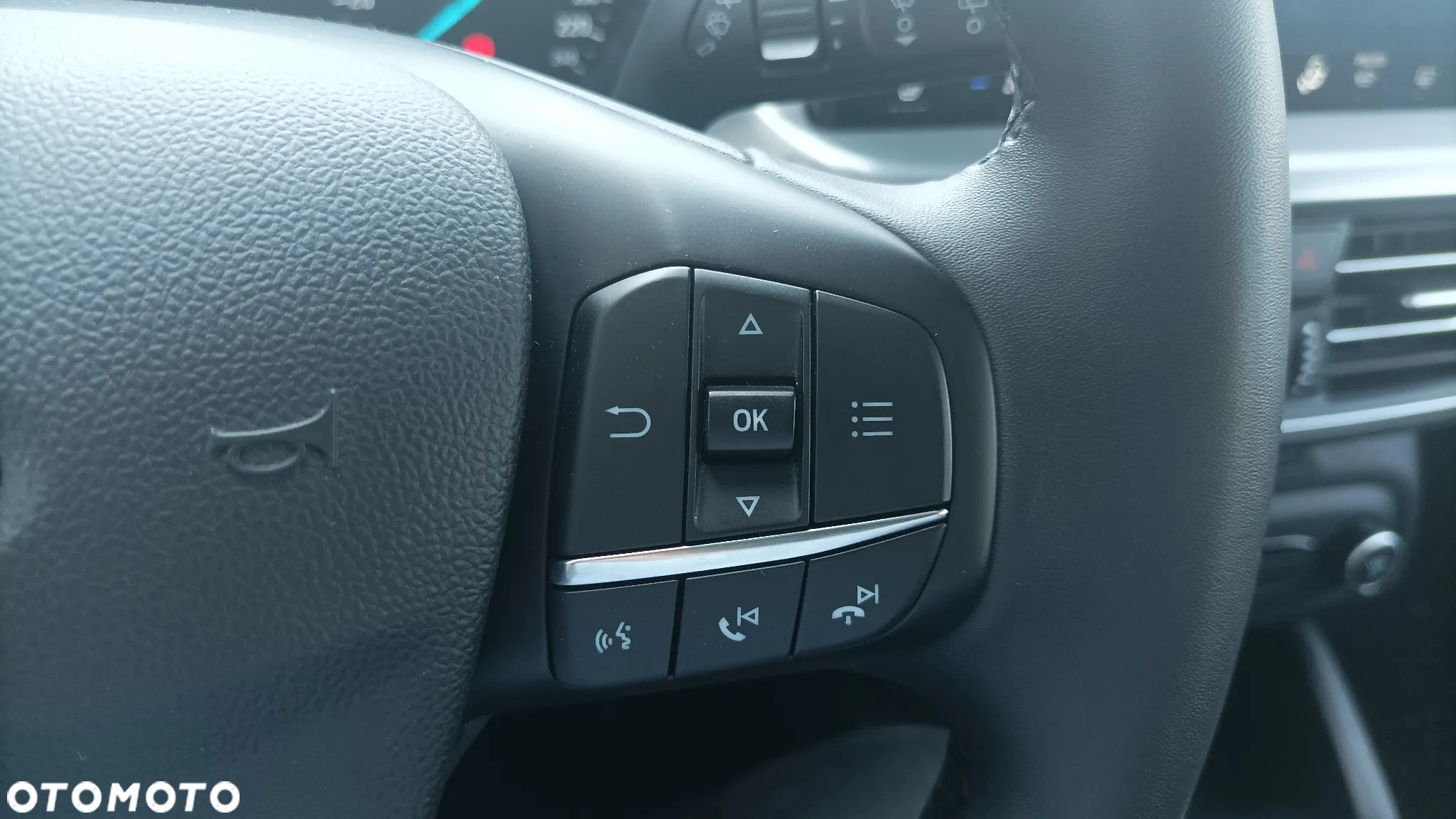Ford Focus 1.0 EcoBoost Titanium - 20