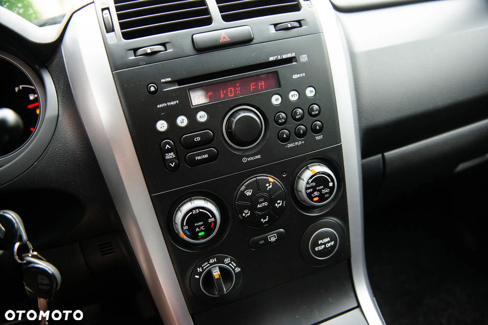 Suzuki Grand Vitara 1.9 DDiS Comfort - 27