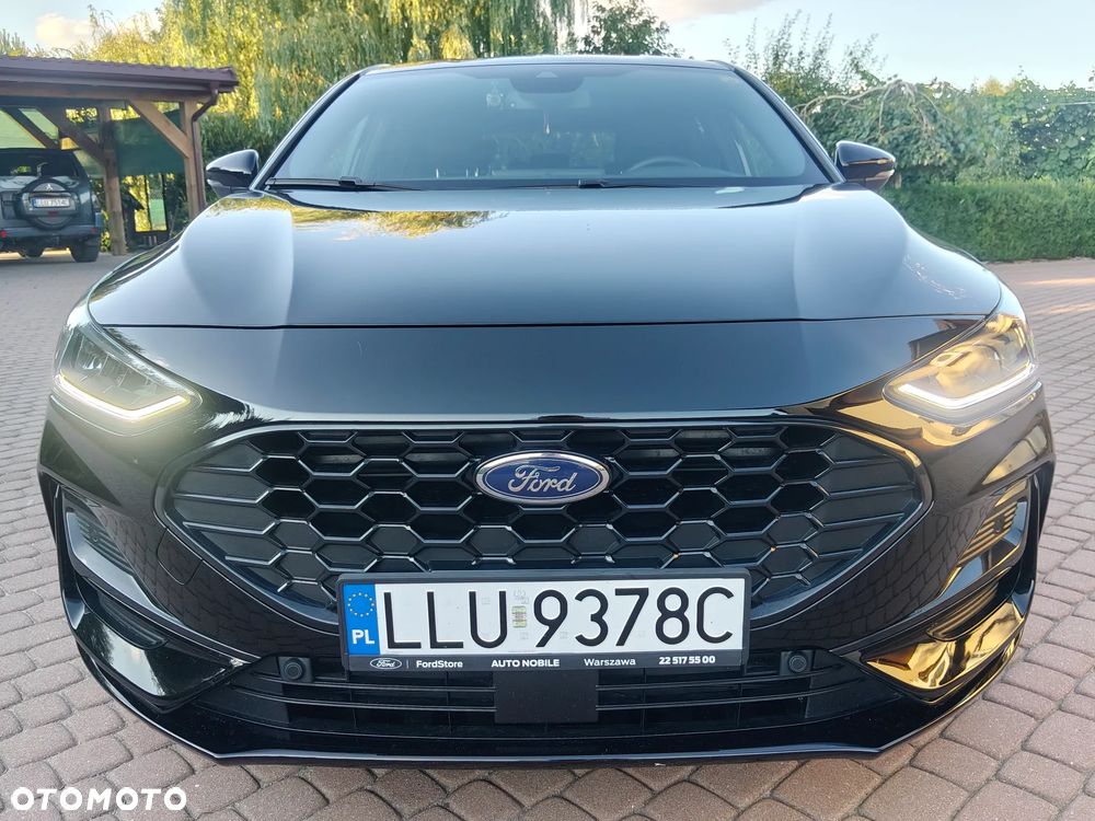 Ford Focus 1.0 EcoBoost Hybrid ST-LINE X - 2