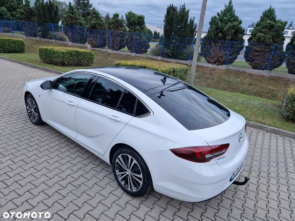 Opel Insignia - 18