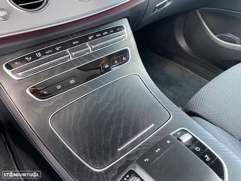 Mercedes-Benz E 220 - 4