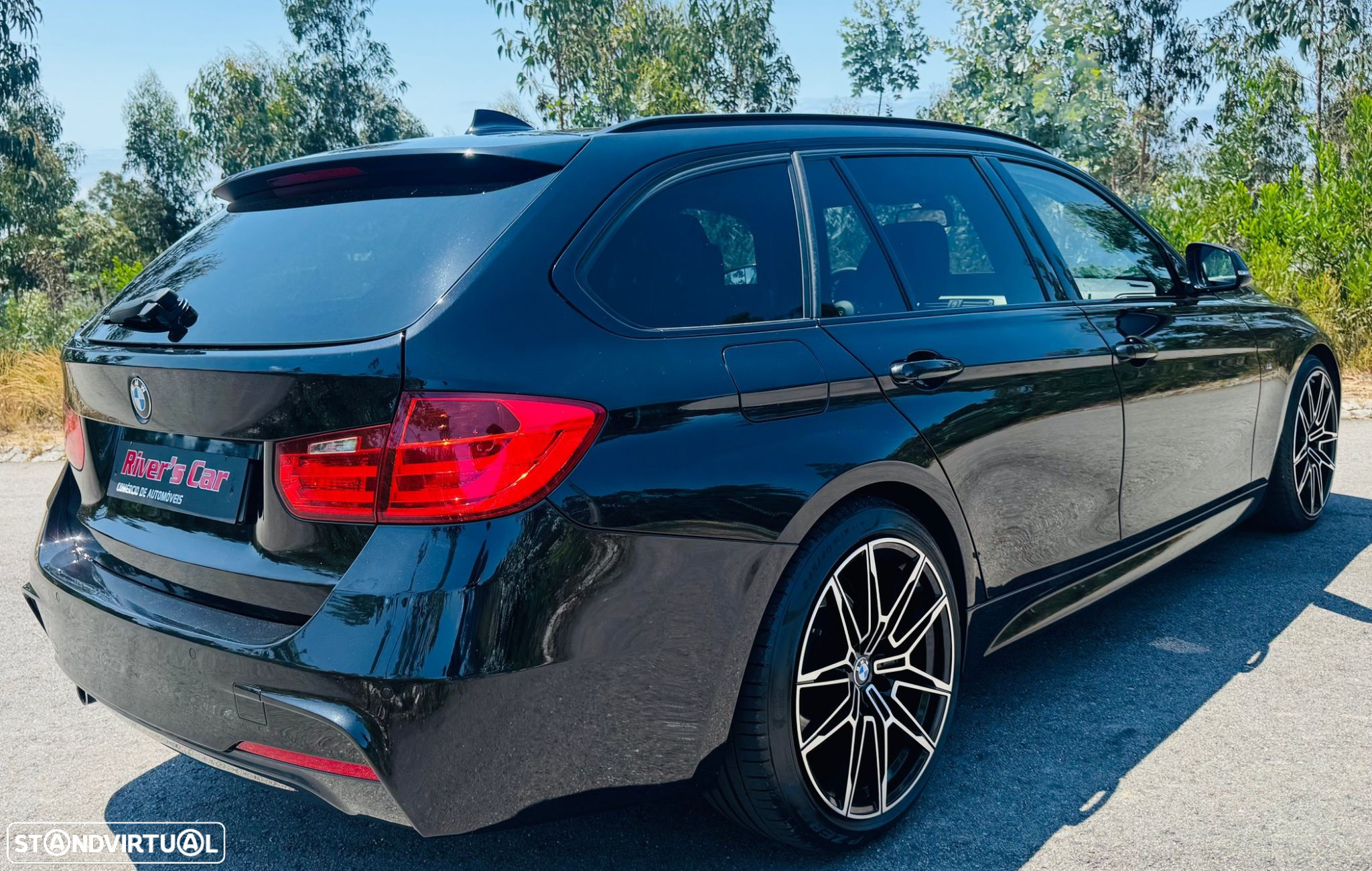 BMW 320 d Touring Pack M - 12