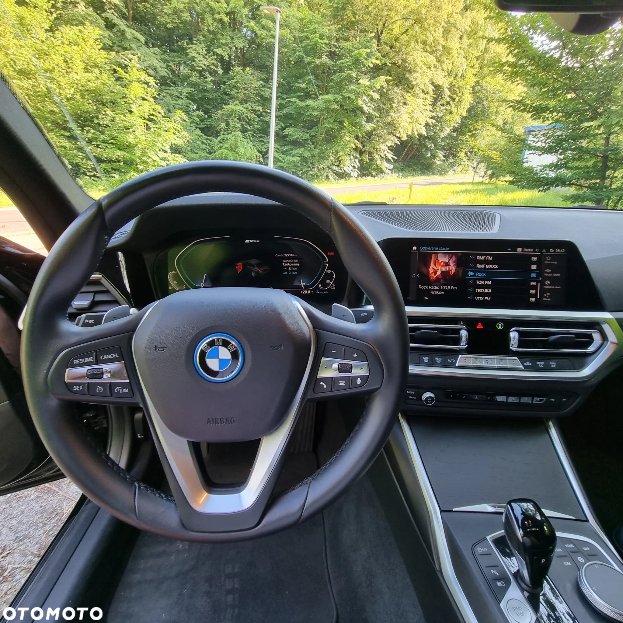 BMW Seria 3 ver-330e-sport-line - 6