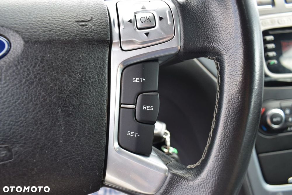 Ford Mondeo - 29