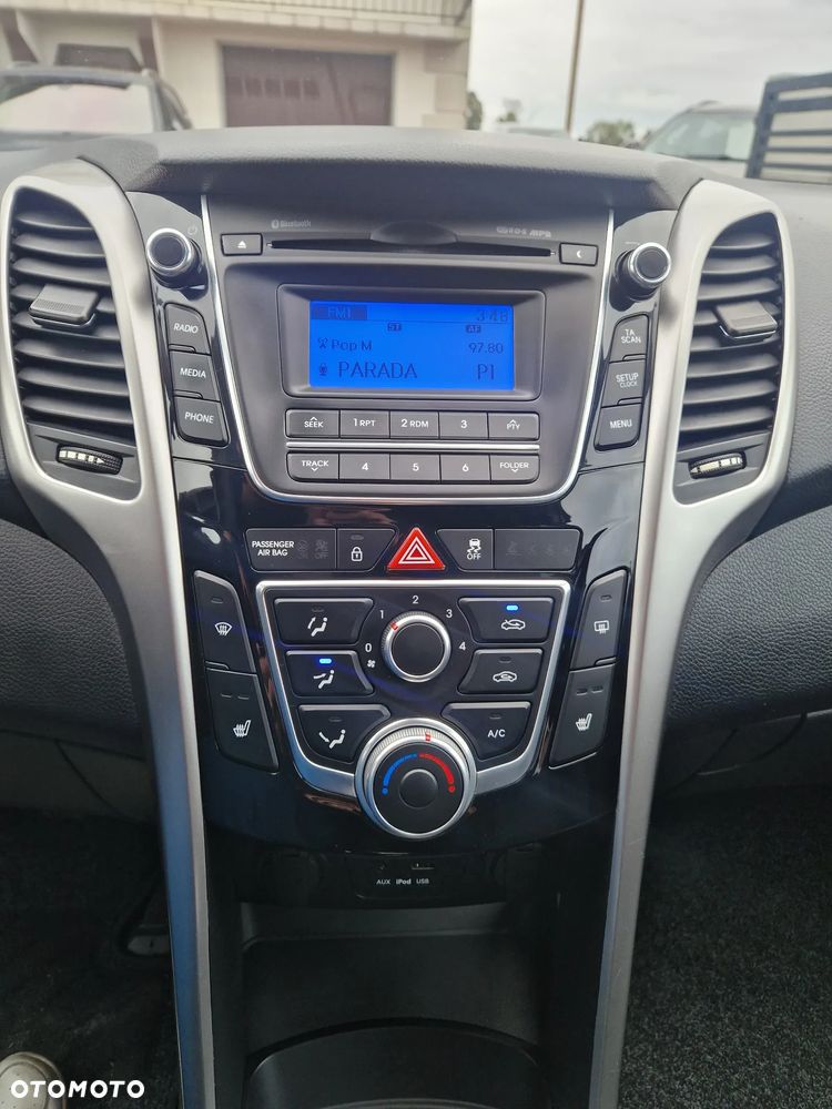 Hyundai i30 1.4 Fifa World Cup Edition - 9