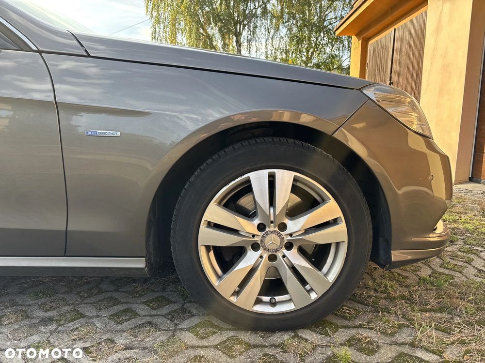 Mercedes-Benz Klasa E 350 CDI 4-Matic BlueEff - 13