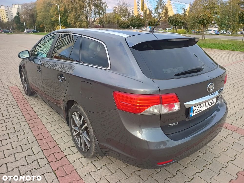 Toyota Avensis 2.0 D-4D Sol - 7