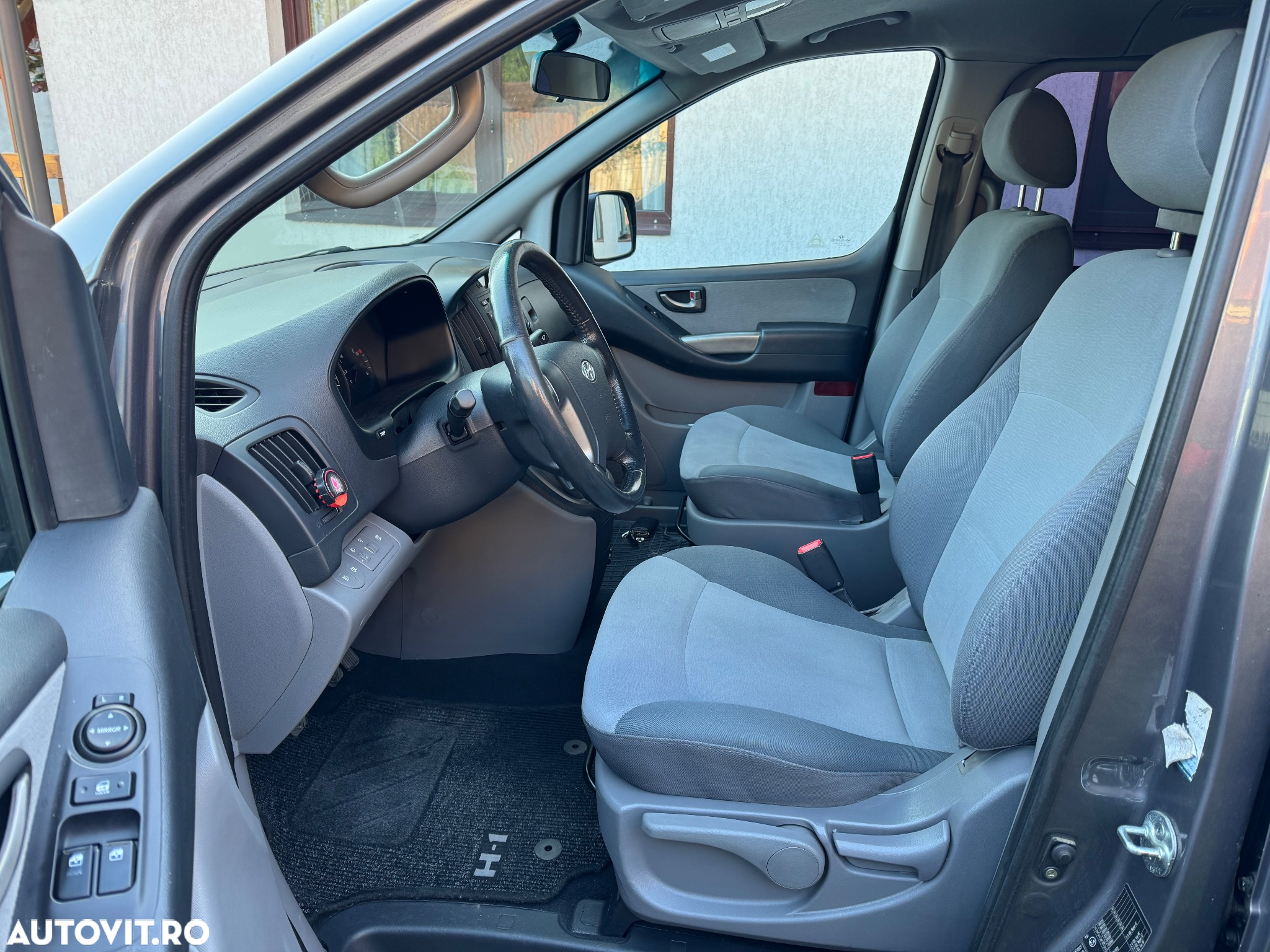 Hyundai H-1 2.5 CRDi Travel Comfort - 13