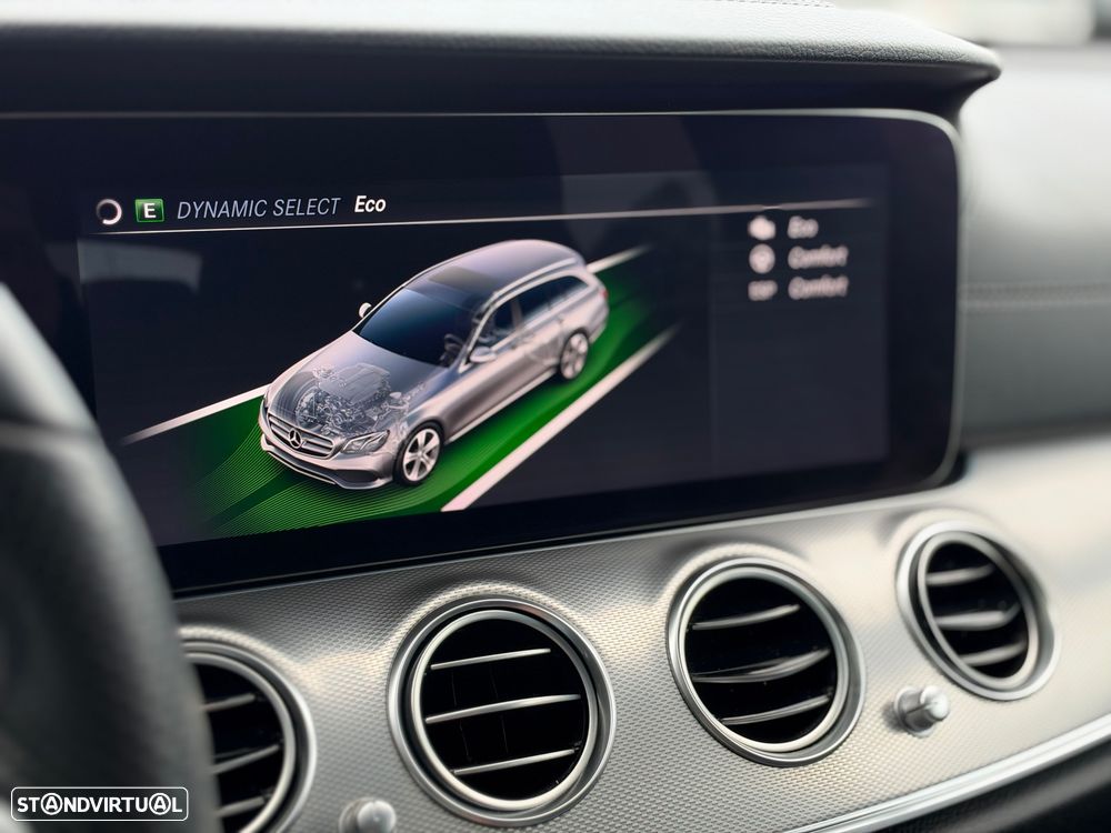 Mercedes-Benz E 220 d AMG 7L - 24