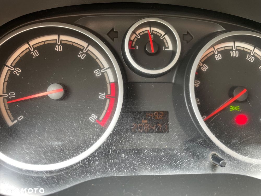 Opel Corsa 1.2 16V Cosmo - 17