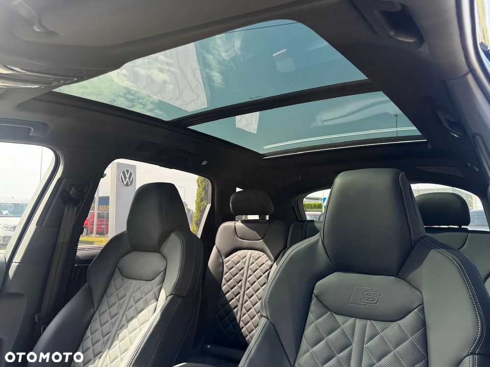 Audi Q7 TFSI e PHEV 360 kW Quattro S Line Tiptr - 29