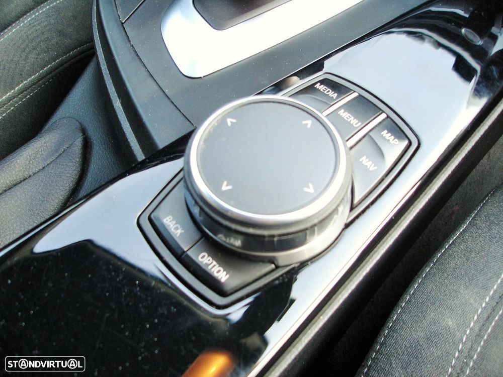 BMW 320 Gran Turismo d Aut. Sport Line - 23