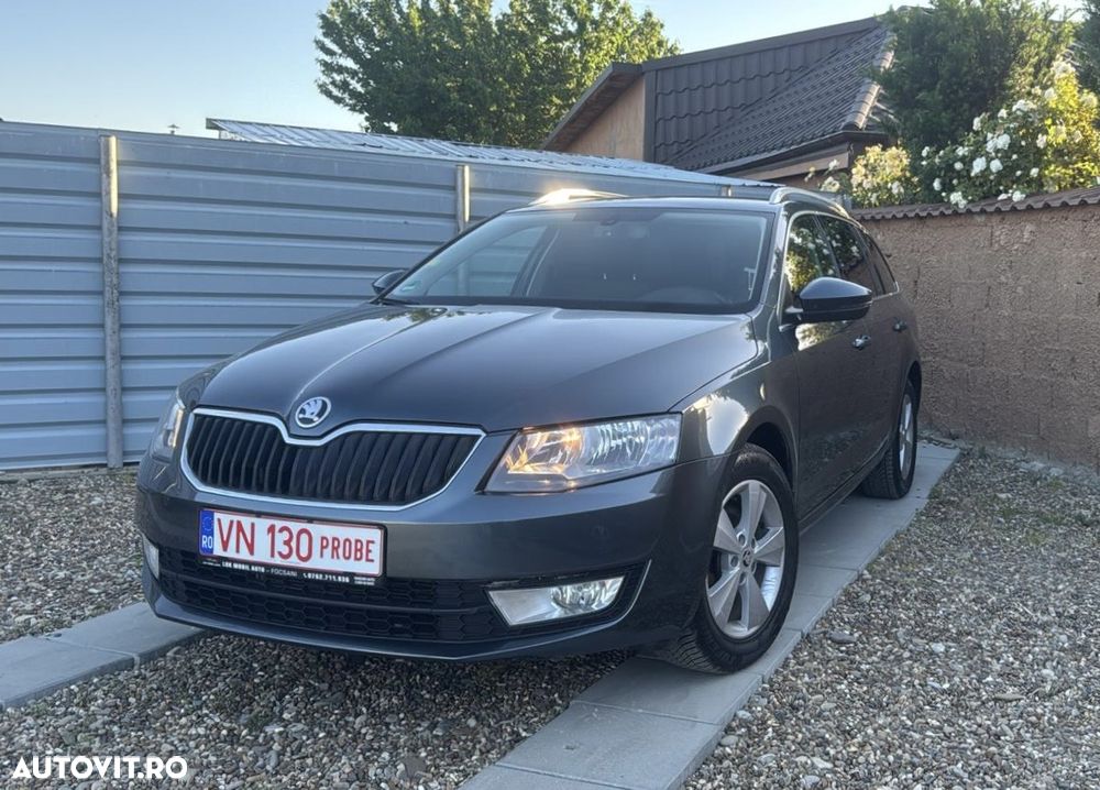 Skoda Octavia 2.0 TDI ELEGANCE DSG - 3