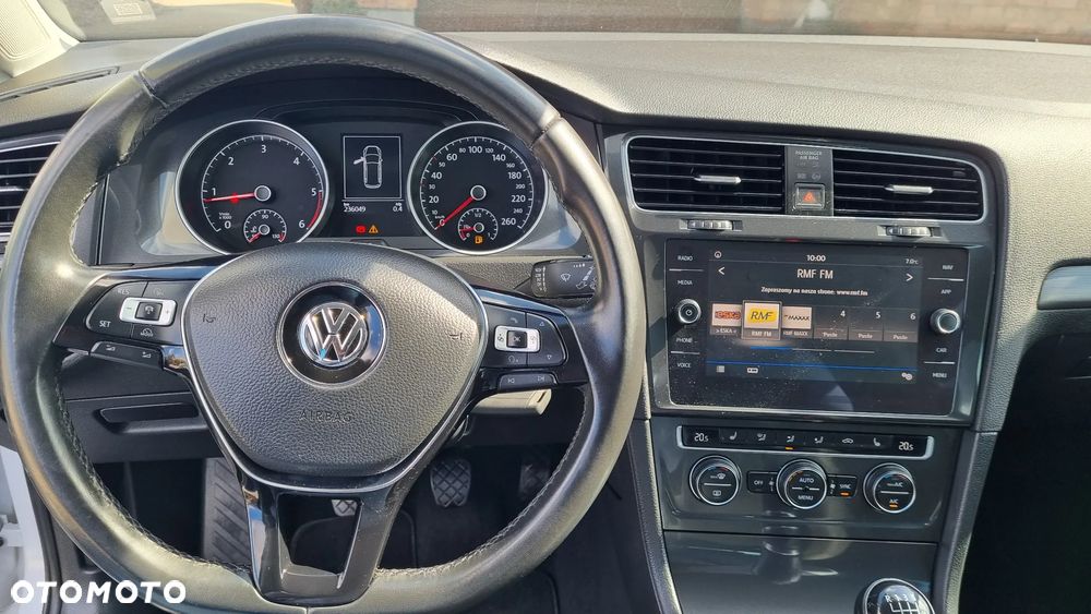 Volkswagen Golf 2.0 TDI (BlueMotion Technology) Comfortline - 15