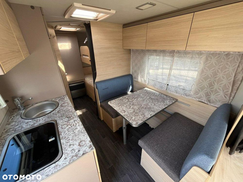 Weinsberg CaraCito 500 QDK - przyczepa z dużą łazienką - 4