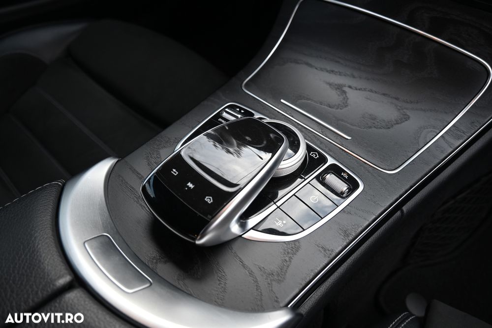 Mercedes-Benz C 200 MHEV - 32