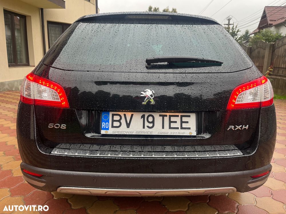 Peugeot 508 RXH Hybrid4 - 10
