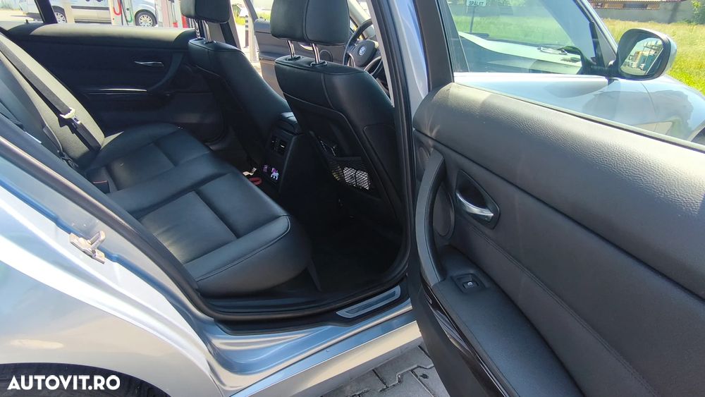 BMW Seria 3 320d xDrive DPF Edition Lifestyle - 18