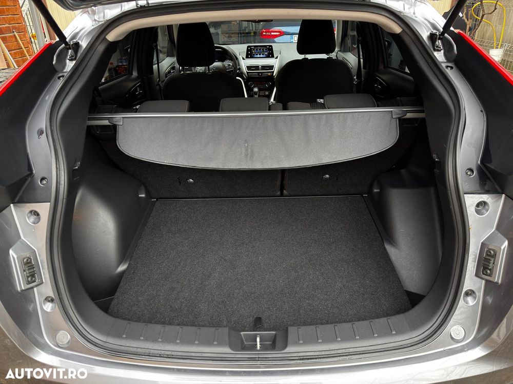 Mitsubishi Eclipse-Cross 1.5-litre 16-valve DOHC MIVEC 4X4 Intense+ Aut. - 10