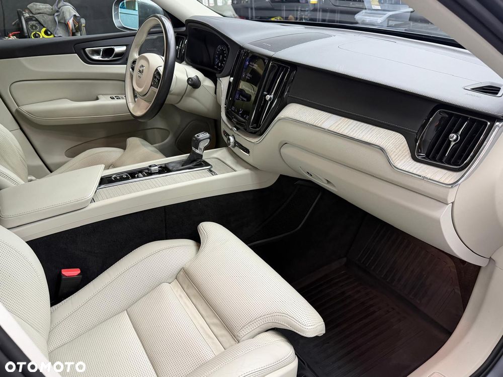 Volvo XC 60 T5 Inscription - 18