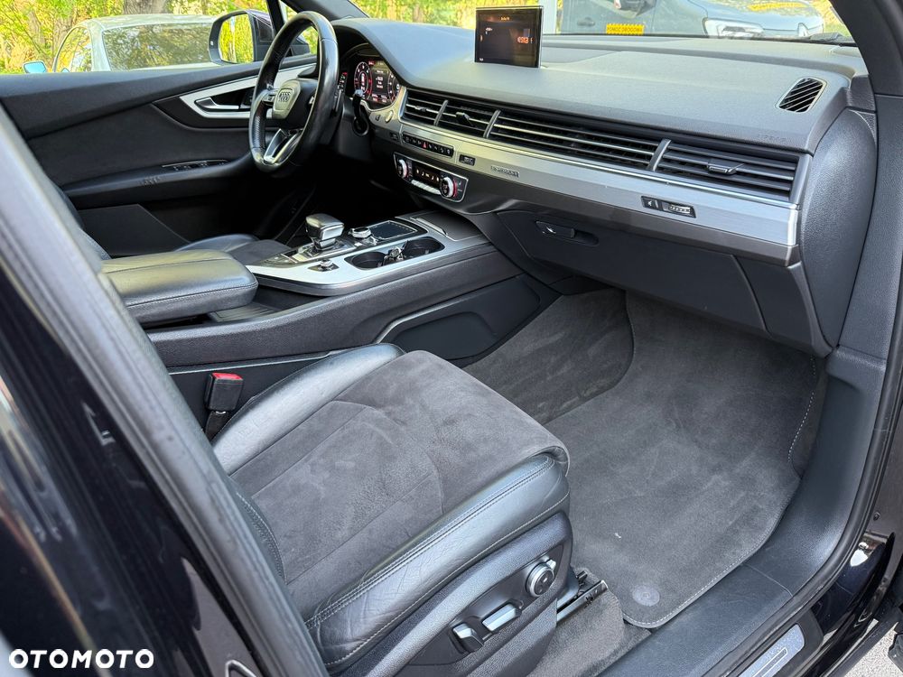 Audi Q7 3.0 TDI ultra Quattro Tiptronic - 13