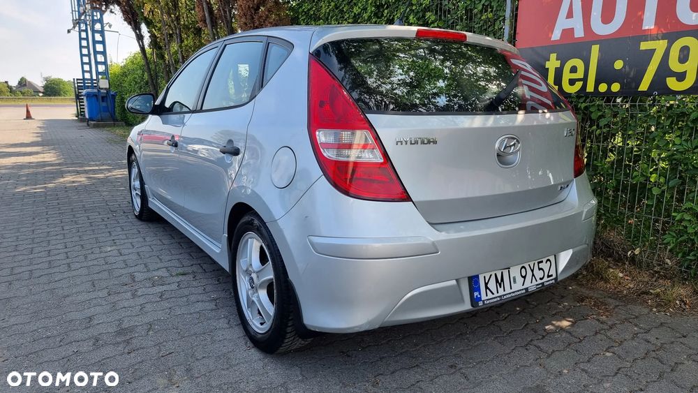 Hyundai i30 1.6 CRDi Premium - 27