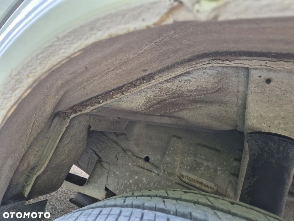 Volkswagen LT46 2.5TDi 109KM/ Skrzynia +kufer/ - 18