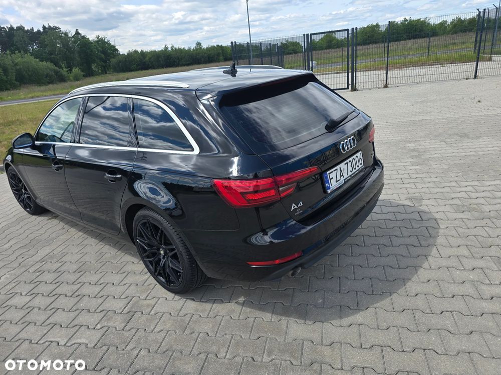 Audi A4 Avant 2.0 TDI - 32