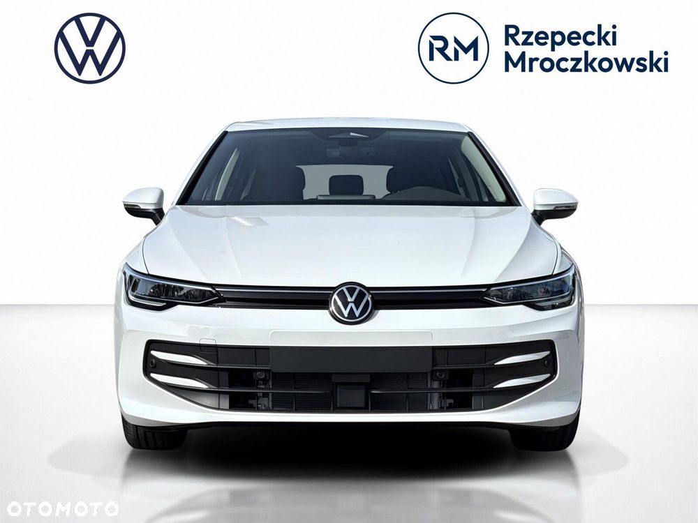 Volkswagen Golf - 8